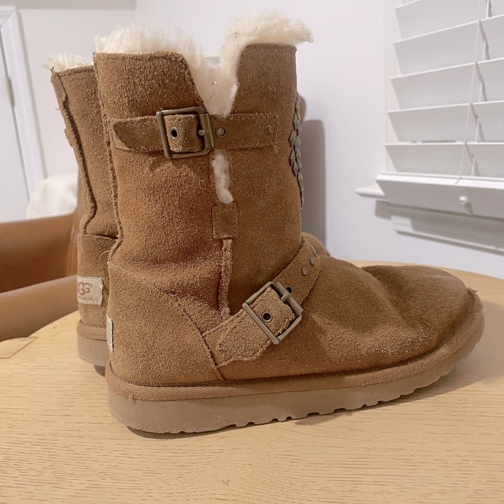 UGG Kids Girl’s Boots Size 3